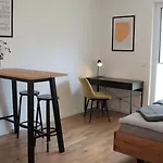 Modernes Mit Terrasse, Ruhig & Gute Anbindung Ins Zentrum *