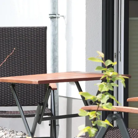 Modernes Ein-zimmer-apartment Greifswald