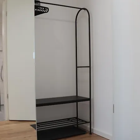 Modernes Ein-zimmer-apartment *